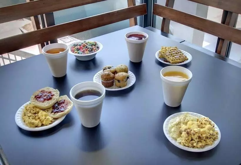 Hotel Seaside Inn  Isle Of Palms