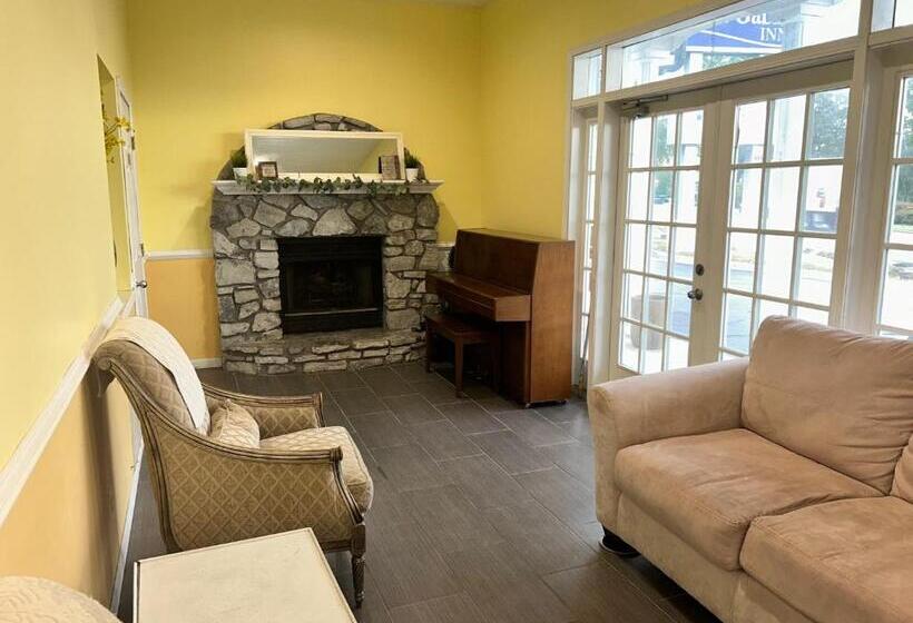 فندق Seven Gables Inn