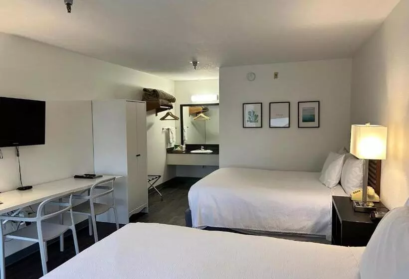 هتل Seven Gables Inn