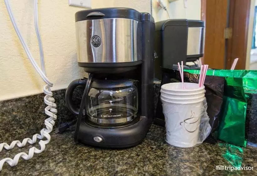 هتل Seven Gables Inn