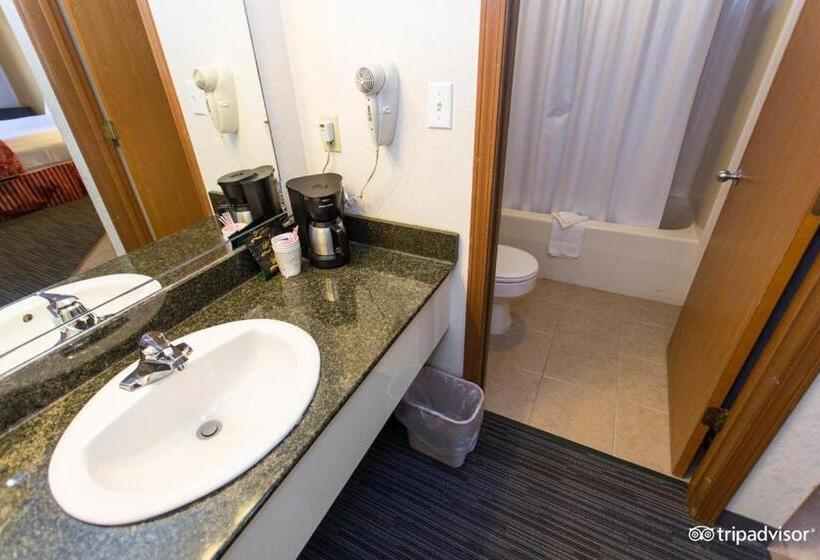 فندق Seven Gables Inn