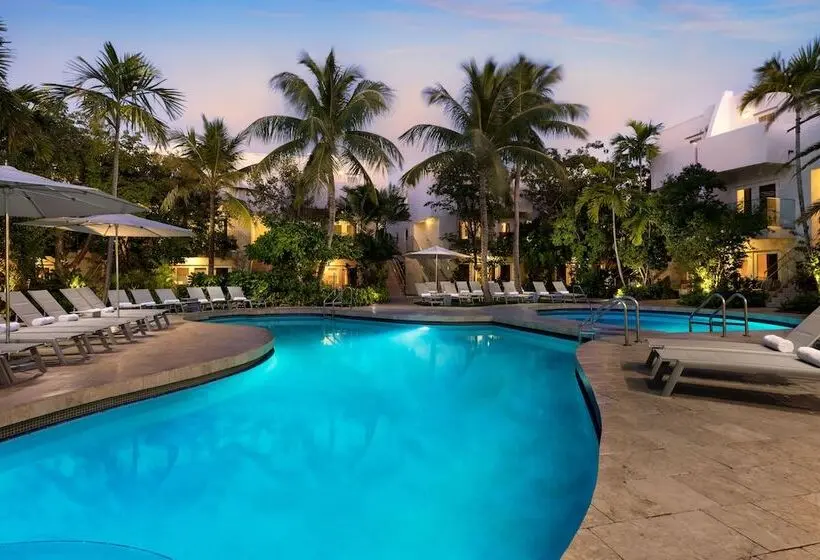 Santa Maria Suites Resort