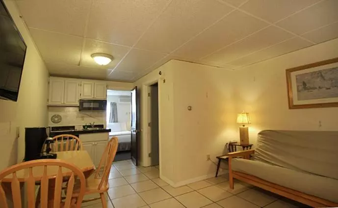 Sea Cliff House Motel