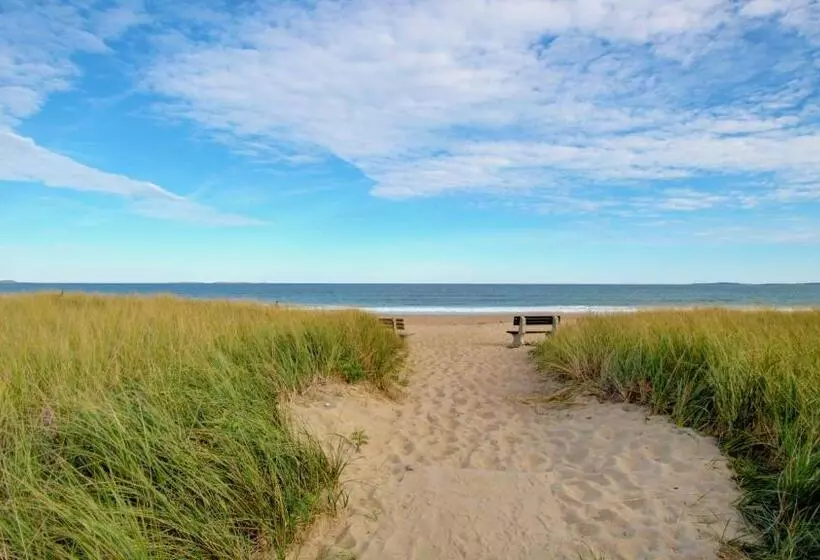 Sea Cliff House Motel