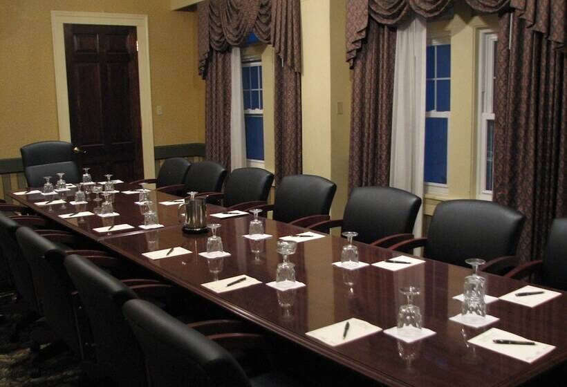 Shawnee Inn And Golf Resort