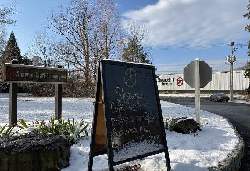 Shawnee Inn And Golf Resort