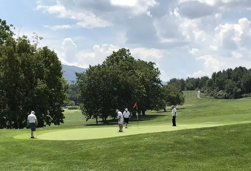 Shenvalee Golf Resort