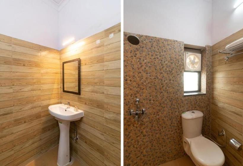 Hotel Capital O 63921 Rudraksh