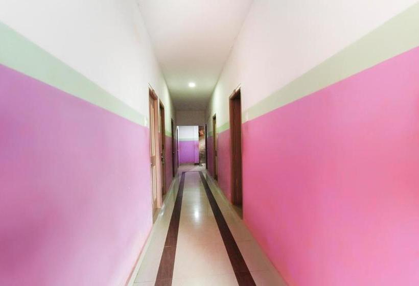 فندق Oyo 64253 Mrs Lodge