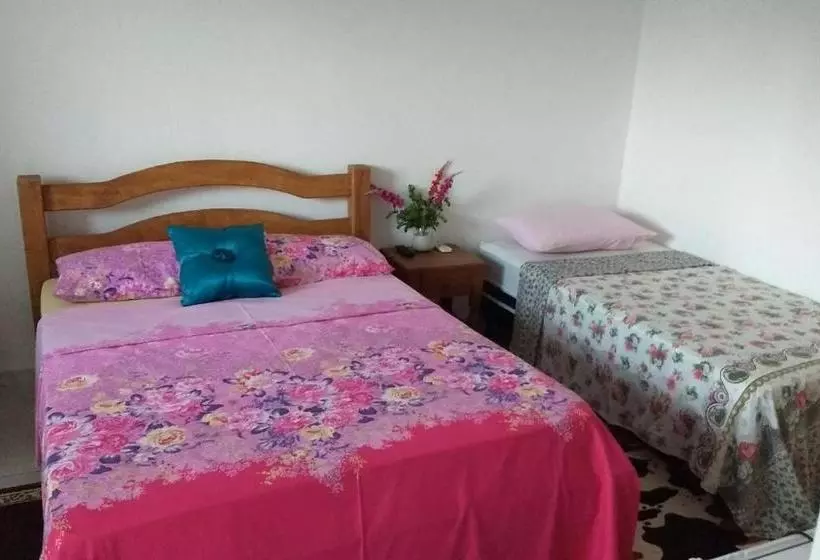 Hotelli Pousada Sayonara