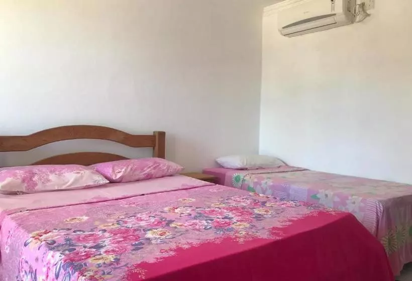 Hotelli Pousada Sayonara