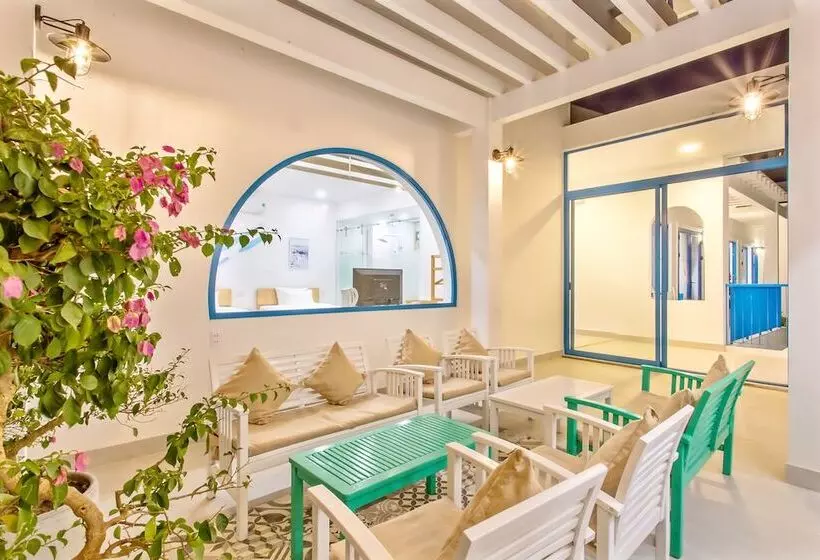 هتل Santorin Hoian Villa