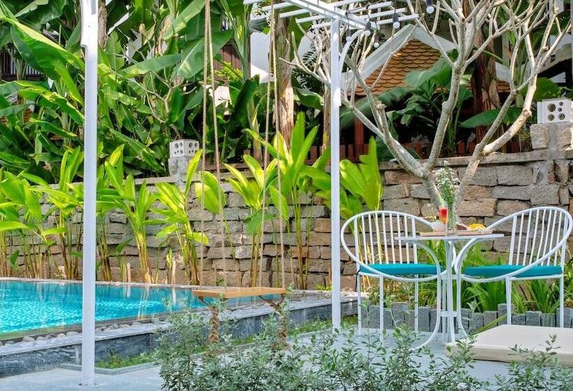 هتل Santorin Hoian Villa