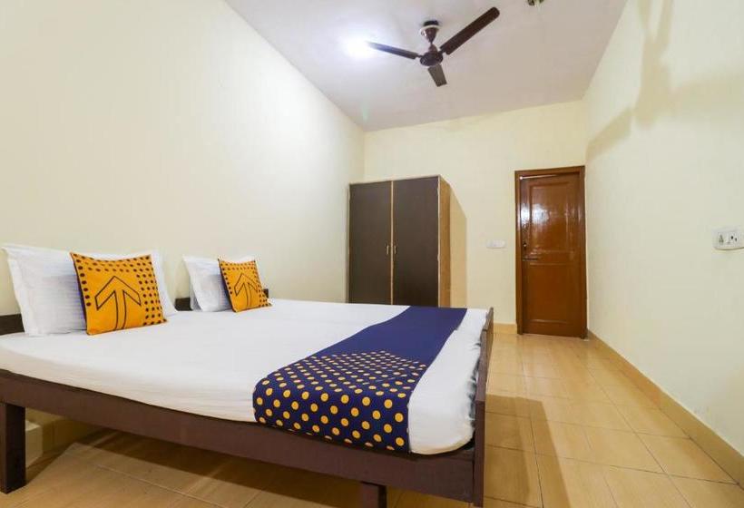 Hotelli Spot On 63031 Lucky Guest House