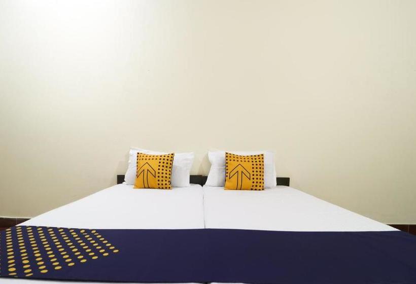 Hotelli Spot On 63031 Lucky Guest House