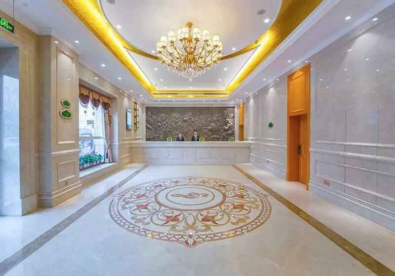 Vienna Hotel Whhan Xingye Road Stone Bridge Subway Station Store