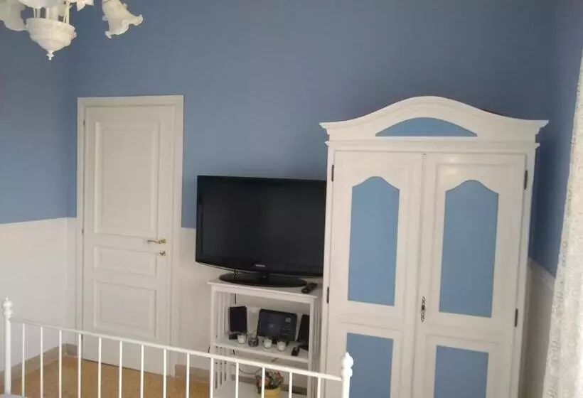 Aamiaismajoitus (B&B) La Finestra Sul Mare