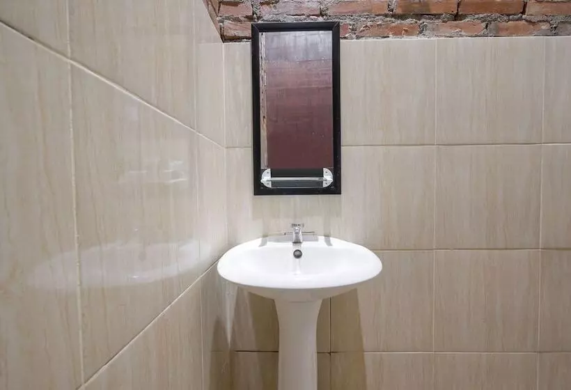 هتل Oyo 2380 Alea Guesthouse