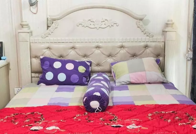 Hotelli Oyo 2818 Blessing Kost Batam