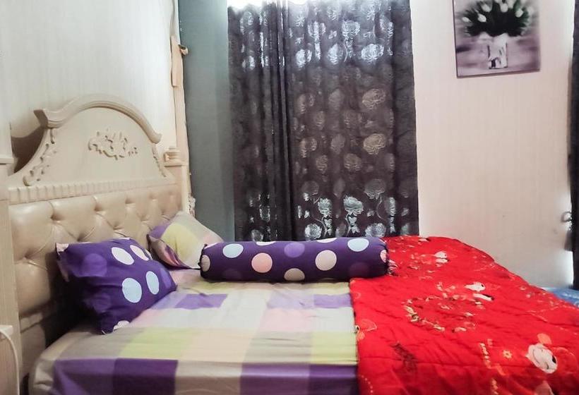 בית מלון כפרי Oyo 2818 Blessing Kost Batam