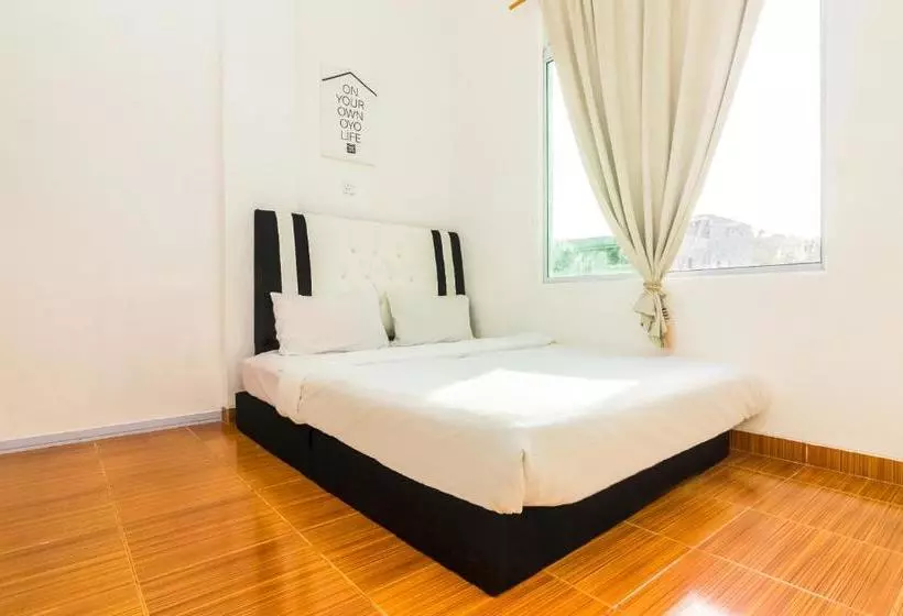 Hotelli Oyo 2818 Blessing Kost Batam