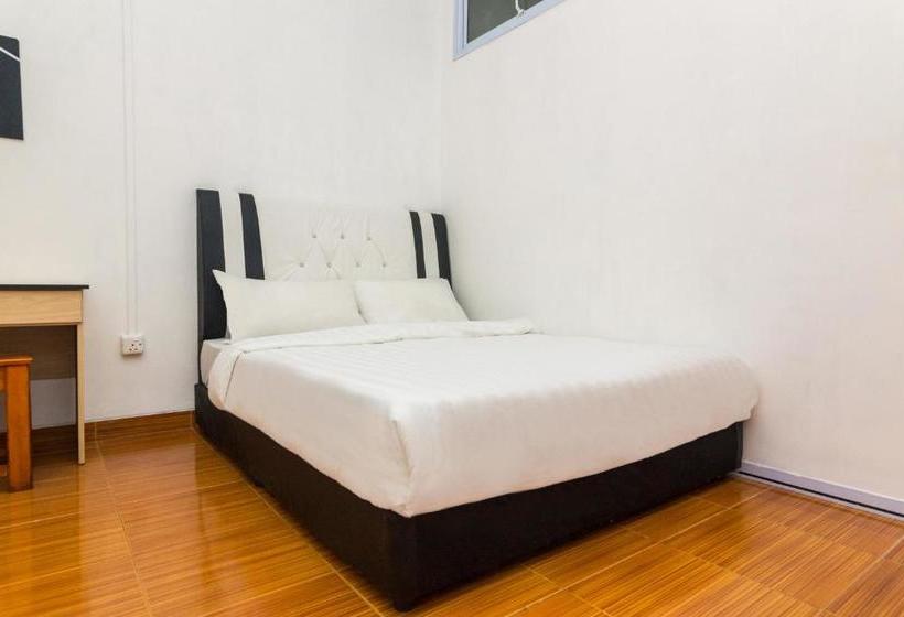 בית מלון כפרי Oyo 2818 Blessing Kost Batam