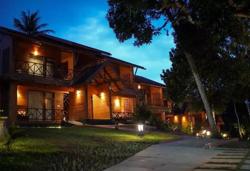 リゾートホテル Amara Ayurveda Retreat  Overlooking Evergreen Western Ghats An Ecologically Sustainable Living Space