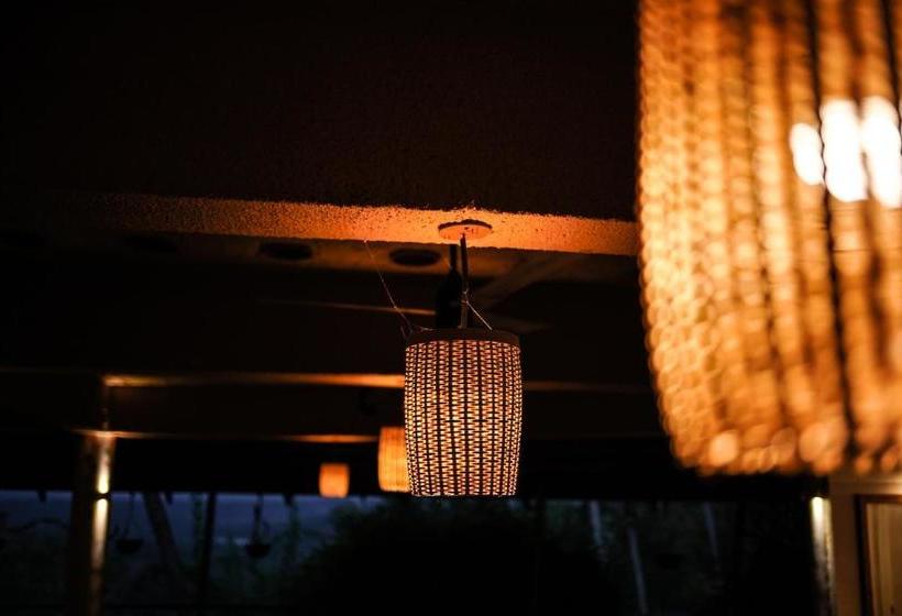 אתר נופש Amara Ayurveda Retreat  Overlooking Evergreen Western Ghats An Ecologically Sustainable Living Space