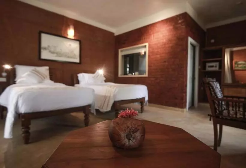リゾートホテル Amara Ayurveda Retreat  Overlooking Evergreen Western Ghats An Ecologically Sustainable Living Space