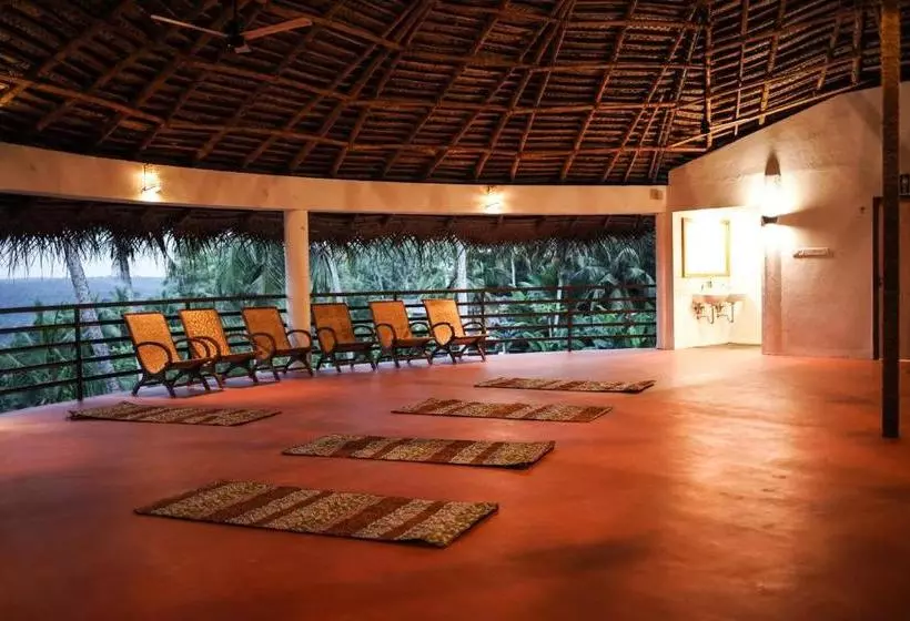リゾートホテル Amara Ayurveda Retreat  Overlooking Evergreen Western Ghats An Ecologically Sustainable Living Space