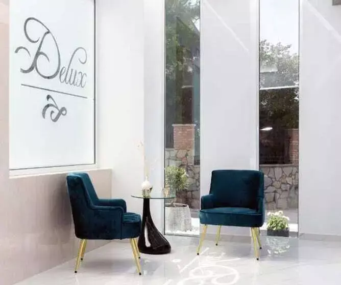 هتل Deluxe Suites Santorini