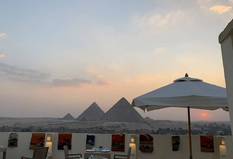 هتل 9 Pyramids Inn