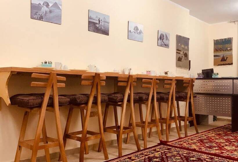 هتل 9 Pyramids Inn