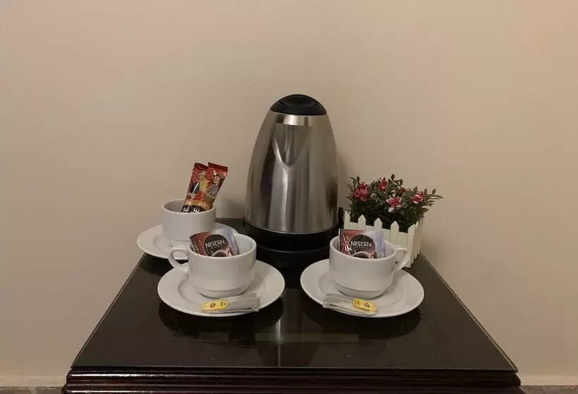 هتل 9 Pyramids Inn