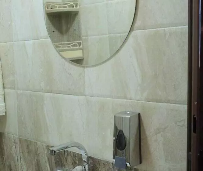 هتل 9 Pyramids Inn
