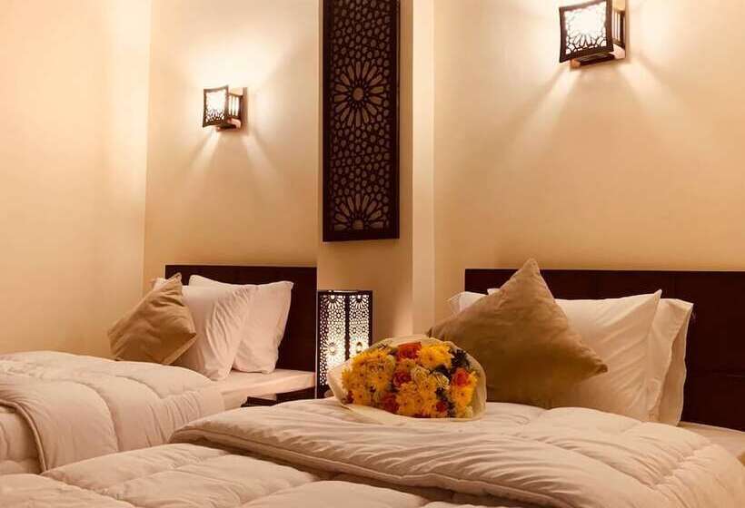 هتل 9 Pyramids Inn