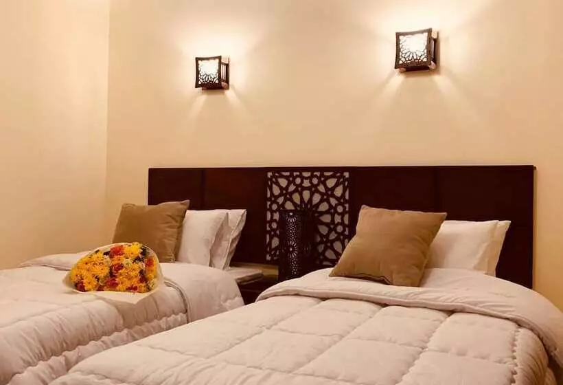 هتل 9 Pyramids Inn