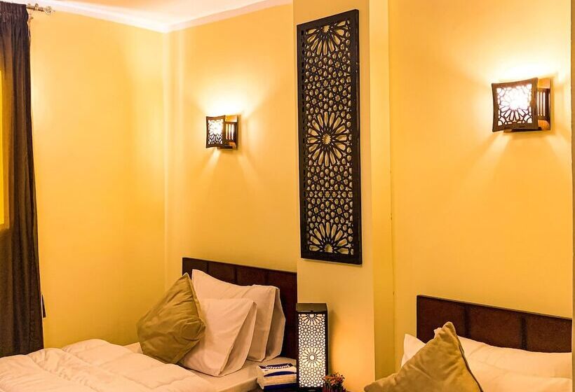 هتل 9 Pyramids Inn