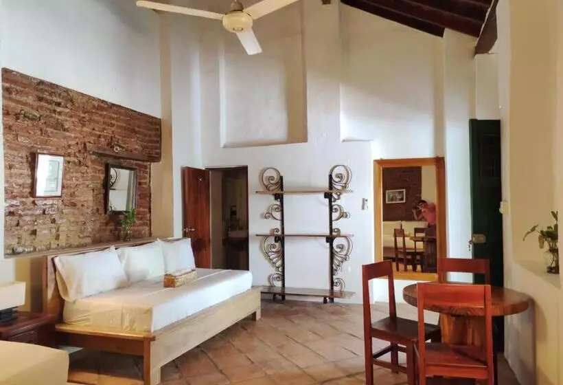 Hotelli Nieto Mompox, Ubicado En El Corazón Del Centro Histórico, Frente Al Rio Magdalena En Zona De Malecón