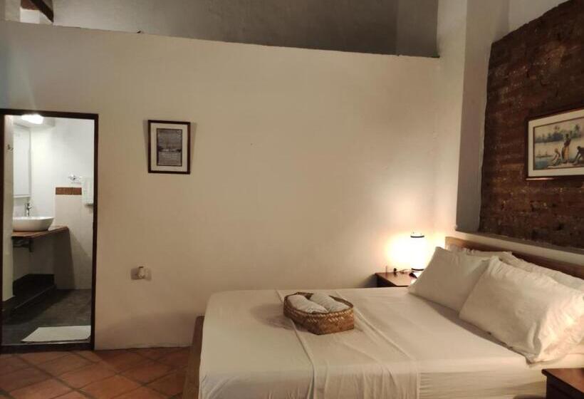 هتل Nieto Mompox, Ubicado En El Corazón Del Centro Histórico, Frente Al Rio Magdalena En Zona De Malecón