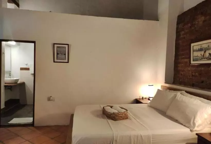 Hotelli Nieto Mompox, Ubicado En El Corazón Del Centro Histórico, Frente Al Rio Magdalena En Zona De Malecón