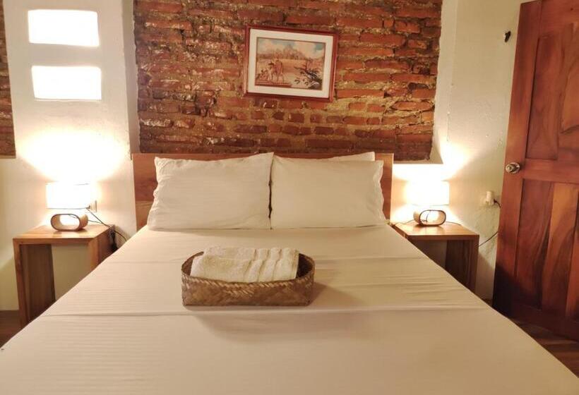 هتل Nieto Mompox, Ubicado En El Corazón Del Centro Histórico, Frente Al Rio Magdalena En Zona De Malecón