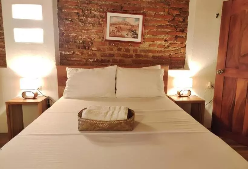 Hotelli Nieto Mompox, Ubicado En El Corazón Del Centro Histórico, Frente Al Rio Magdalena En Zona De Malecón