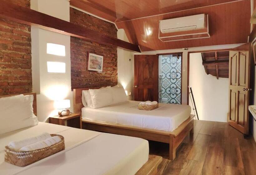 هتل Nieto Mompox, Ubicado En El Corazón Del Centro Histórico, Frente Al Rio Magdalena En Zona De Malecón