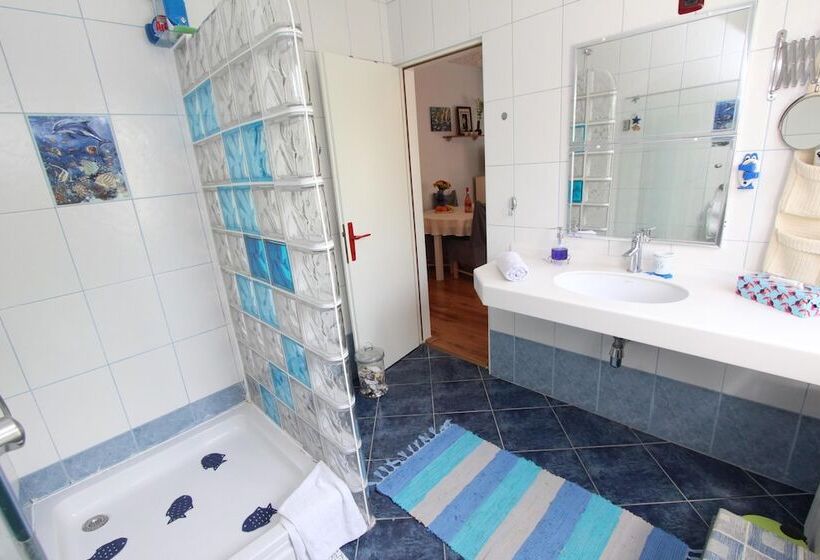 Apartments Villa Nikola