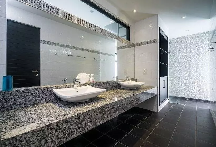Diamond Villas Bangtao