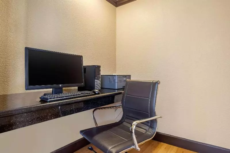 ホテル Sonesta Essential Nw Houston