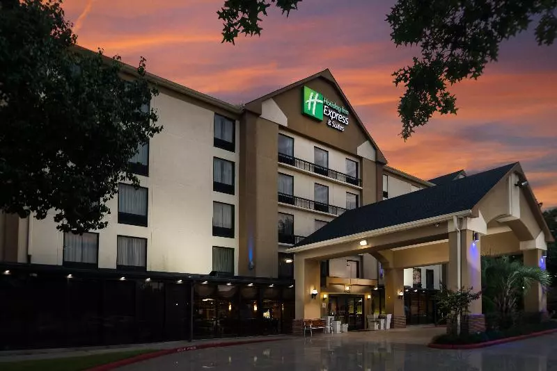 هتل Comfort Inn & Suites Houston I10 West Energy Corridor