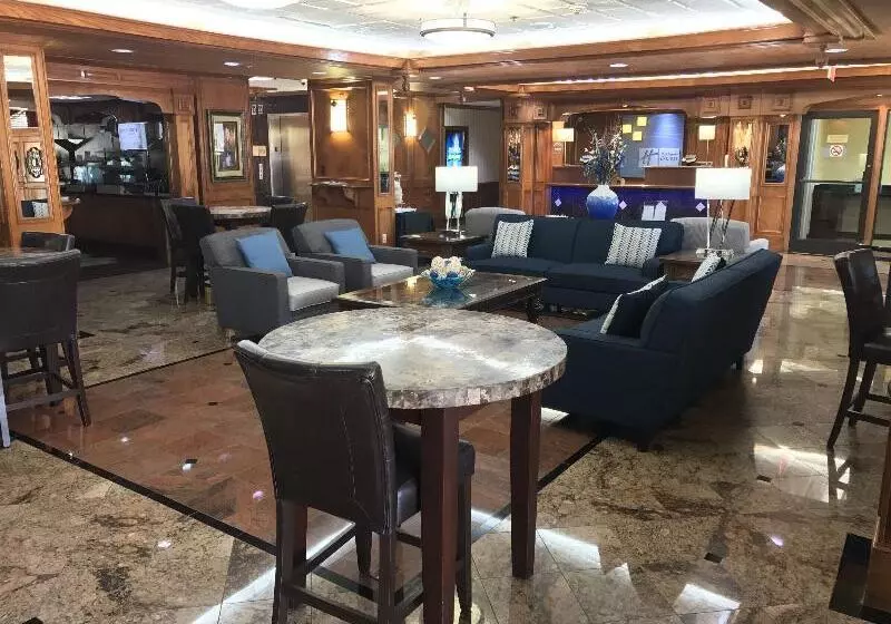 هتل Comfort Inn & Suites Houston I10 West Energy Corridor