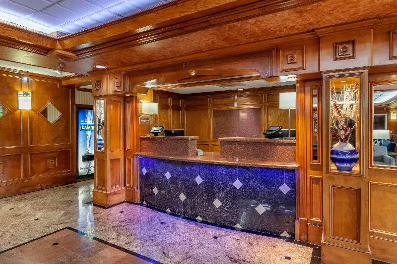 هتل Comfort Inn & Suites Houston I10 West Energy Corridor